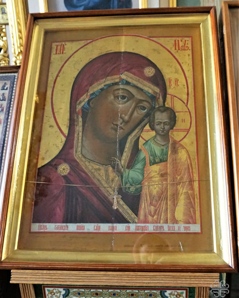 Казанская икона Божией Матери. Написана в 1825 г. в Иркутске. Градоякутский Никольский храм