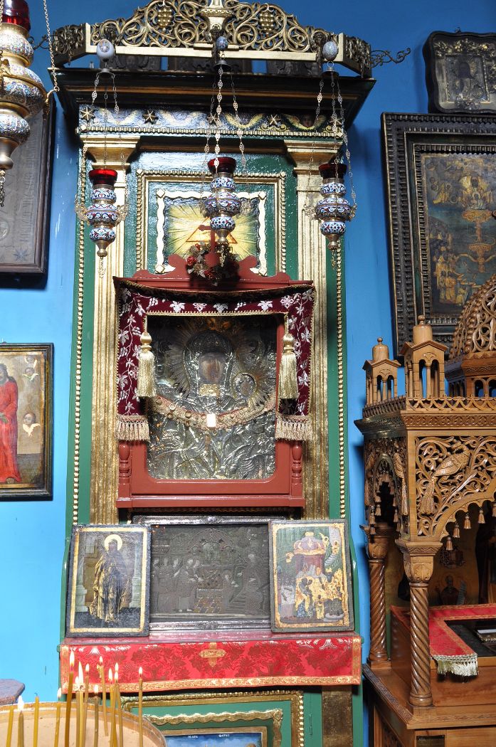 Чудотворная икона Богородицы в монастыре Мегали Панагия
