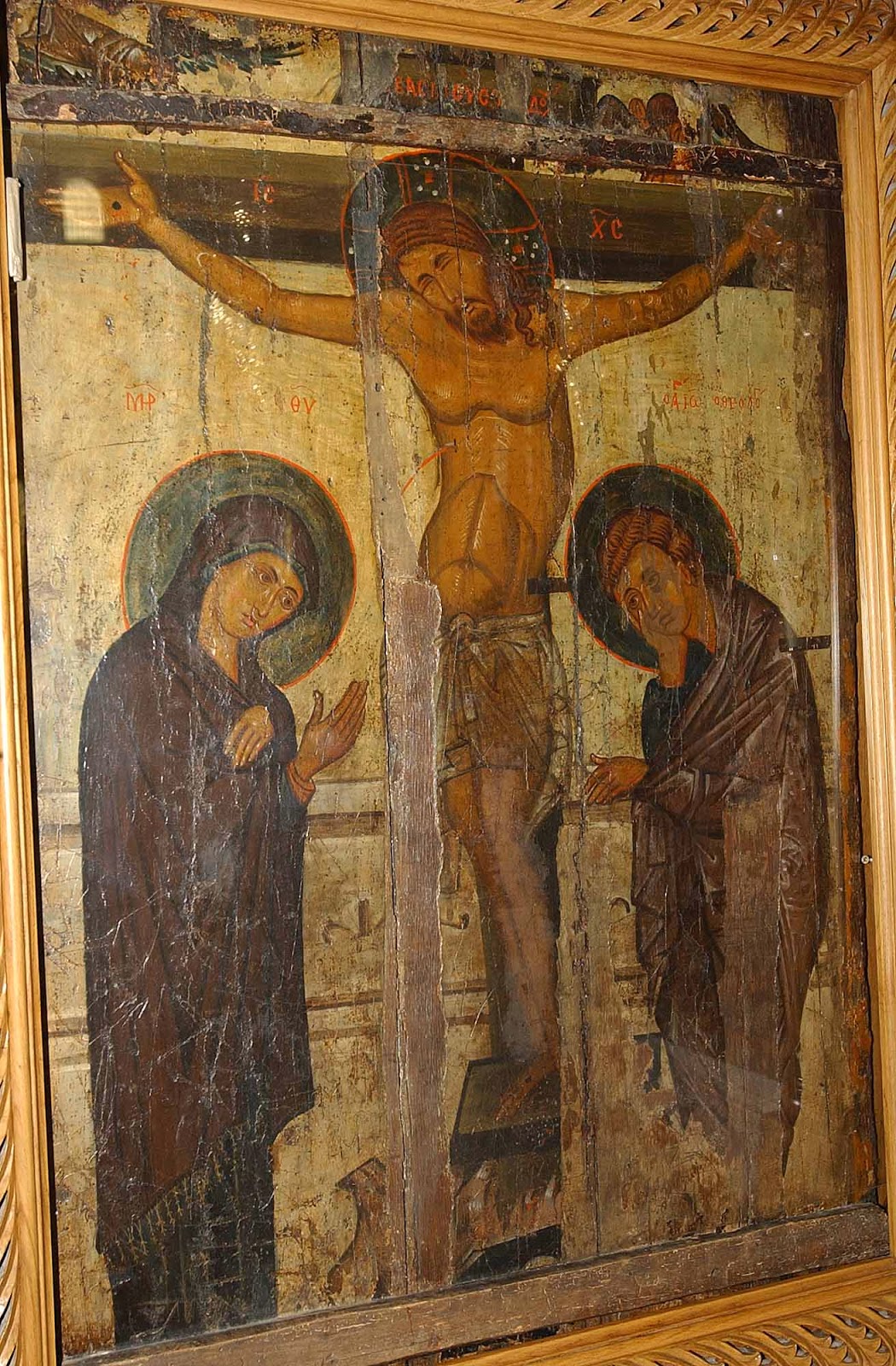 Задняя часть двухстороннего изображения с изображением Распятия Христа, как видно сегодня после очистки изображения 1986 - 1990